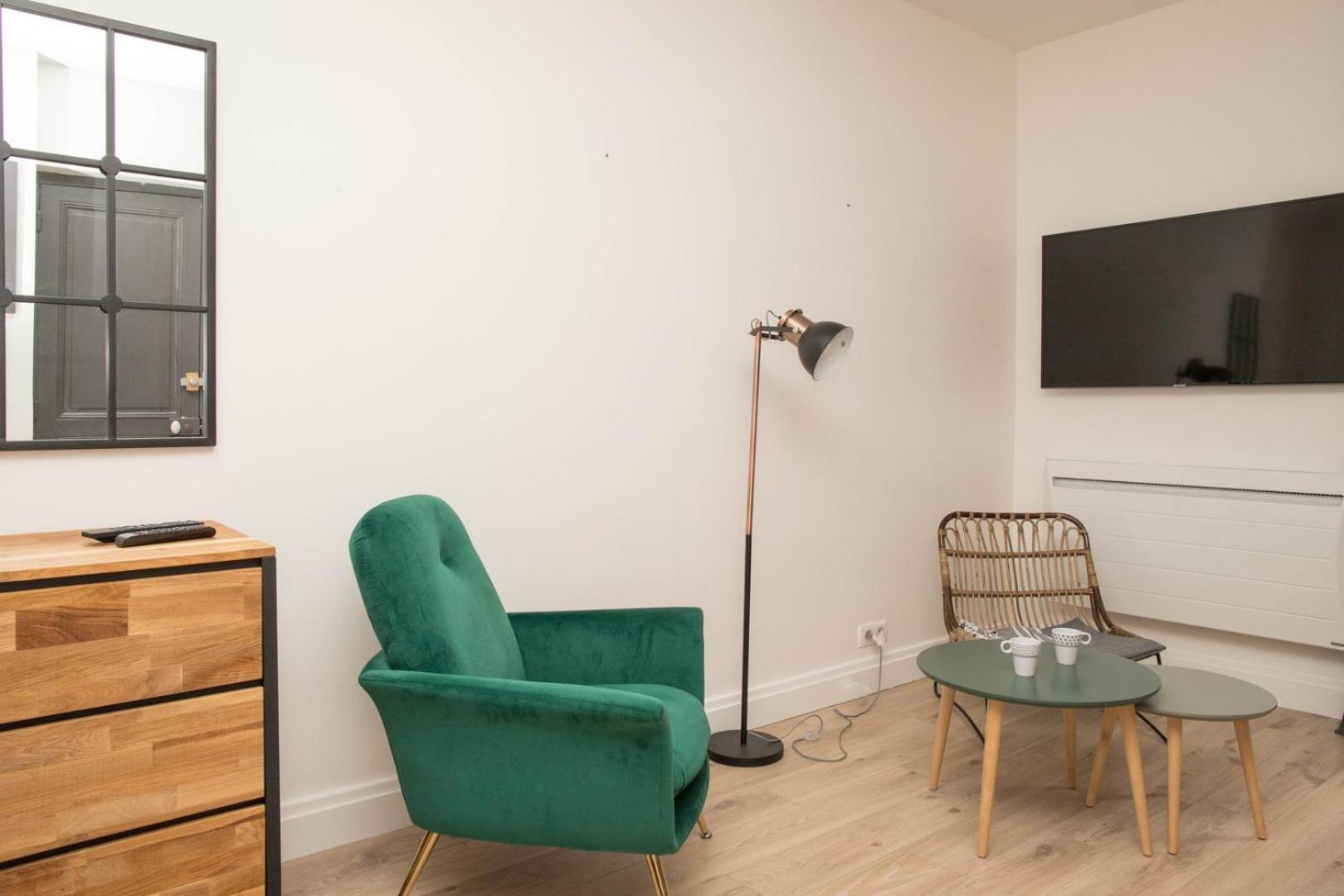 Grand Studio Industriel Dans Le Centre Historique Apartment Poitiers Exterior foto